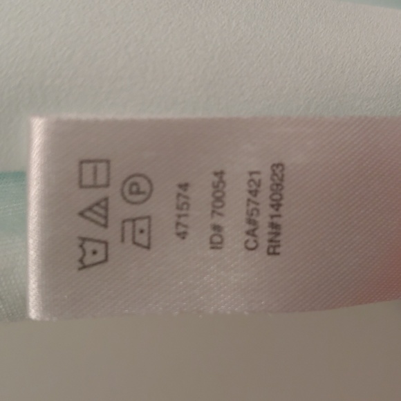 Loft brand tank size small, flutter neck, light aqua color - Picture 5 of 6